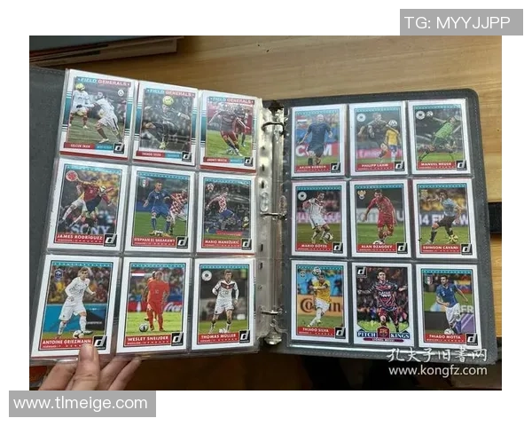 全球足球球星卡品牌盘点及其收藏价值分析